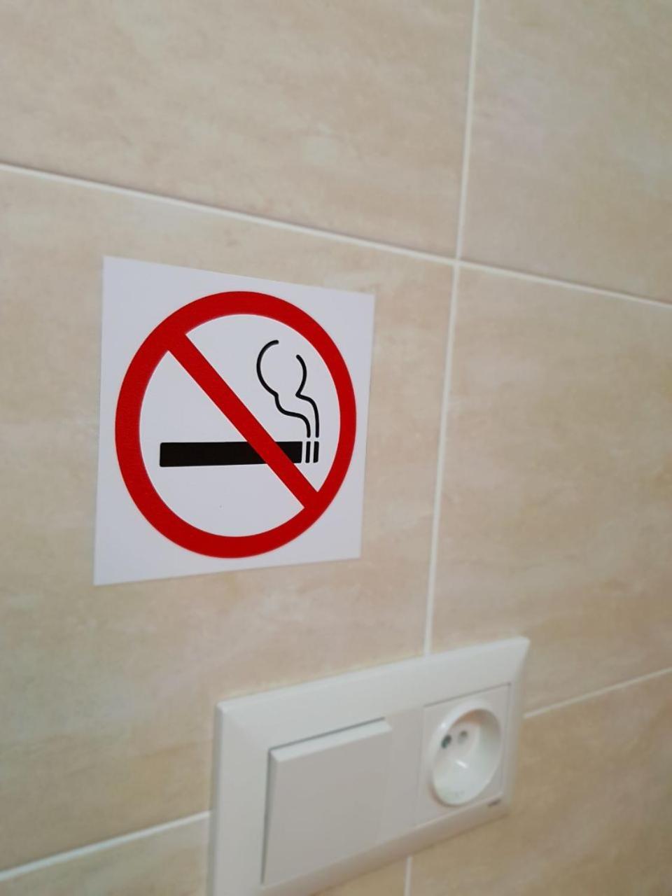 Sky Hotel Bisjkek Buitenkant foto